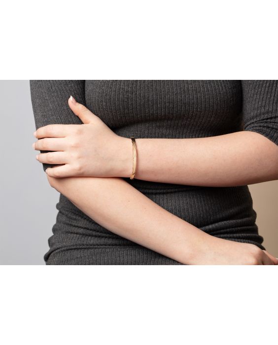 14K 5.3mm Twist Bangle